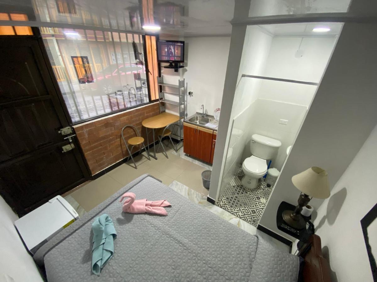Apartaestudio Pequeno Privado Cerca Al Aeropuerto Bogotá Eksteriør billede